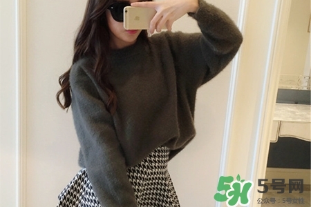 羊絨衫能烘干嗎？羊絨衫可以用烘干機(jī)烘干嗎？