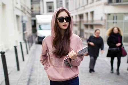 冬天衛(wèi)衣外面穿什么？衛(wèi)衣外面穿什么外套好看？