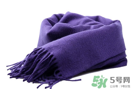 羊絨圍巾怎么保養(yǎng)？羊絨圍巾在家如何保養(yǎng)？