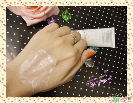 雅漾清潔面膜怎么用？雅漾毛孔清潔面膜使用方法