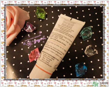 雅漾清潔面膜怎么用？雅漾毛孔清潔面膜使用方法