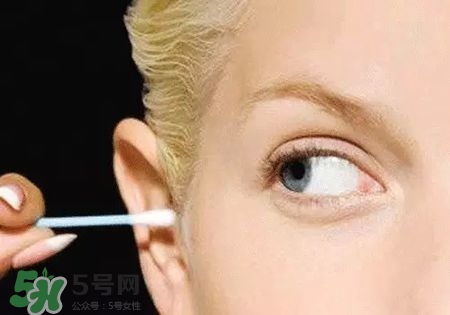 油耳朵怎么清理?油耳朵是怎么回事? 油耳朵怎么清理?油耳朵是怎么回事?