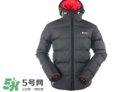 冬天穿皮衣和羽絨服哪個(gè)更保暖？冬天穿皮衣好還是羽絨服好？