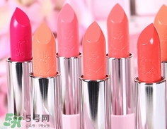 潤唇膏什么時候用?潤唇膏什么時候涂? 潤唇膏什么時候用?潤唇膏什么時候涂?