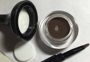 魔法森林眼線膏好用嗎？魔法森林眼線膏會暈嗎？