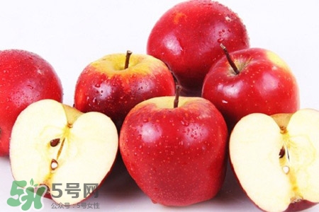 寶寶吃蘋(píng)果泥要蒸熟嗎？寶寶吃蘋(píng)果泥有什么好處？