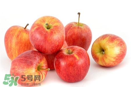 寶寶吃蘋(píng)果泥要蒸熟嗎？寶寶吃蘋(píng)果泥有什么好處？