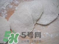 皮卡丘豆沙包的做法_皮卡丘豆沙包怎么做 皮卡丘豆沙包的做法_皮卡丘豆沙包怎么做