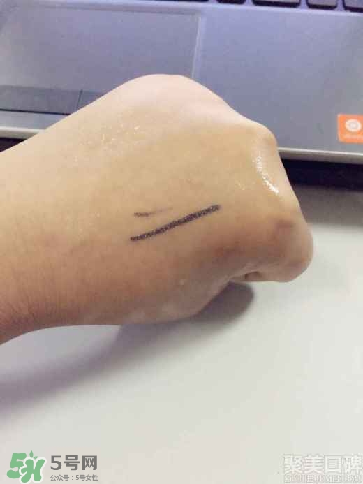 forencos眼線筆怎么用？forencos眼線筆使用方法