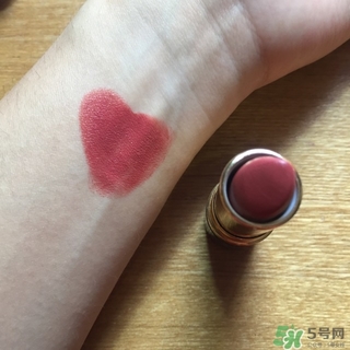 露華濃唇膏真假 露華濃唇膏真假鑒別 露華濃唇膏真假 露華濃唇膏真假鑒別