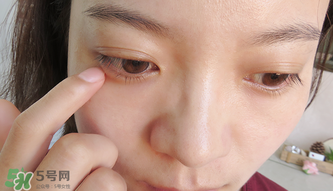 思親膚眼霜怎么樣？skin food眼霜適合年齡