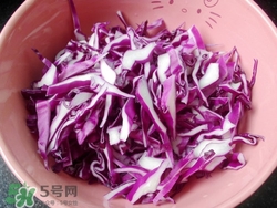 紫色的包菜叫什么?紫色的包菜怎么做好吃 紫色的包菜叫什么?紫色的包菜怎么做好吃