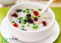 皮蛋瘦肉粥的營養(yǎng)價(jià)值 皮蛋瘦肉粥的功效與作用及做法