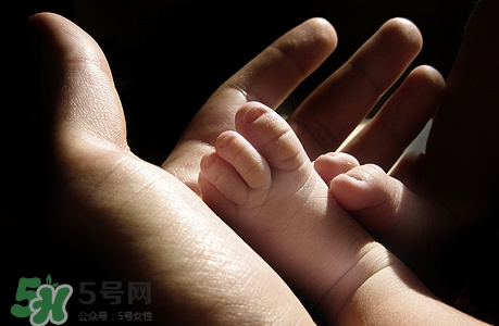 懷孕多久可以做b超?懷孕做b超對(duì)胎兒有影響嗎 懷孕多久可以做b超?懷孕做b超對(duì)胎兒有影響嗎