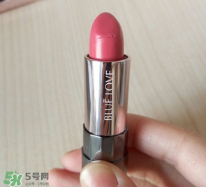 藍色之戀口紅有毒嗎？藍色之戀口紅安全嗎？