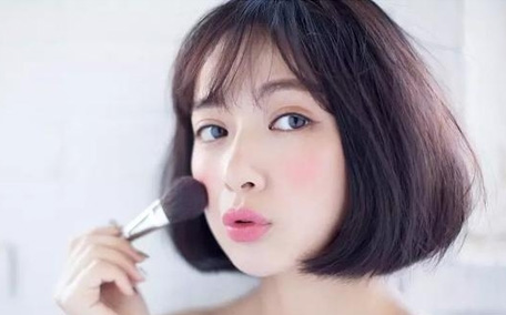 修容粉用珠光還是啞光 修容粉會(huì)掉嗎