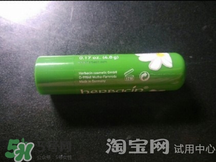 小甘菊唇膏小孩能用嗎？herbacin賀本清小甘菊唇膏小孩可以用嗎？