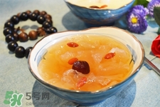 冬天可以吃銀耳湯嗎？銀耳適合什么季節(jié)吃？