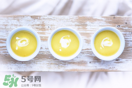 雙皮奶是酸奶嗎?雙皮奶和酸奶的區(qū)別 雙皮奶是酸奶嗎?雙皮奶和酸奶的區(qū)別