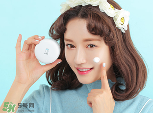 素顏霜會(huì)堵塞毛孔嗎？素顏霜會(huì)不會(huì)堵塞毛孔？