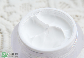 素顏霜會(huì)堵塞毛孔嗎？素顏霜會(huì)不會(huì)堵塞毛孔？