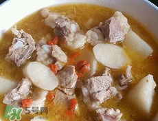 山藥排骨湯的營養(yǎng)價值 山藥排骨湯的功效與作用及做法 山藥排骨湯的營養(yǎng)價值 山藥排骨湯的功效與作用及做法