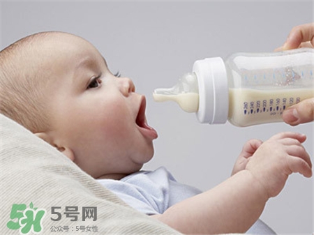 轉(zhuǎn)奶是什么意思?轉(zhuǎn)奶拉肚子怎么辦? 轉(zhuǎn)奶是什么意思?轉(zhuǎn)奶拉肚子怎么辦?