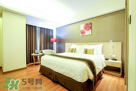 晚上開燈睡覺好嗎?晚上開燈睡覺的危害 晚上開燈睡覺好嗎?晚上開燈睡覺的危害