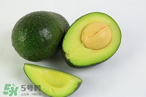 牛油果的皮可以吃嗎?牛油果皮的功效與作用 牛油果的皮可以吃嗎?牛油果皮的功效與作用