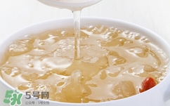 銀耳沒熟可以吃嗎?銀耳沒熟吃了會(huì)中毒嗎 銀耳沒熟可以吃嗎?銀耳沒熟吃了會(huì)中毒嗎