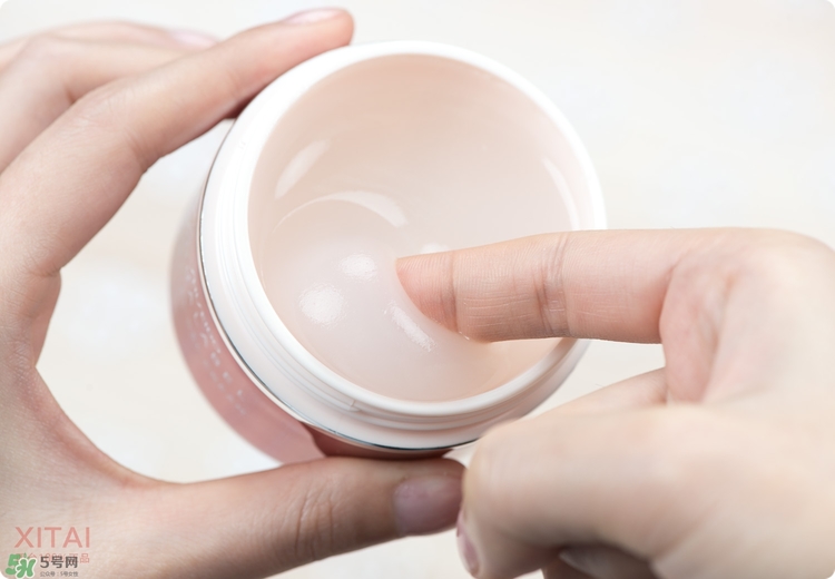 資生堂五合一面霜怎么樣？適合什么年齡？