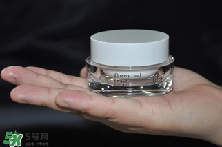 花肌粹素顏霜怎么樣？花肌粹素顏霜好用嗎？