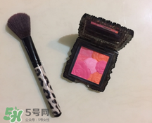 安娜蘇是哪個(gè)國家的品牌？annasui是什么牌子？