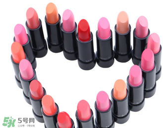 口紅可以帶上飛機嗎？坐飛機可以帶口紅嗎？