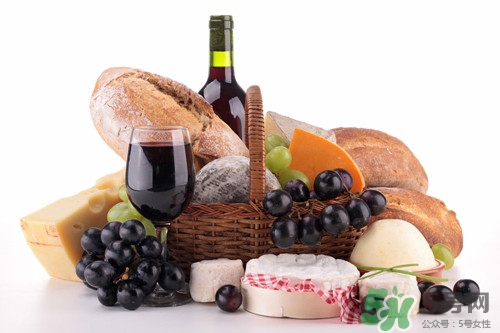 紅酒面包是什么?紅酒面包的做法大全 紅酒面包是什么?紅酒面包的做法大全