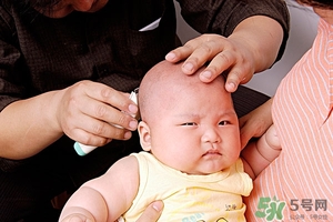 胎毛一定要剃掉嗎?胎毛會自己掉嗎? 胎毛一定要剃掉嗎?胎毛會自己掉嗎?