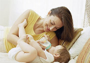 母乳和奶粉混合喂養(yǎng)好嗎？母乳和奶粉可以混在一起吃嗎？