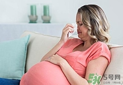 懷孕1個月發(fā)低燒是怎么回事?懷孕1個月發(fā)低燒正常嗎? 懷孕1個月發(fā)低燒是怎么回事?懷孕1個月發(fā)低燒正常嗎?