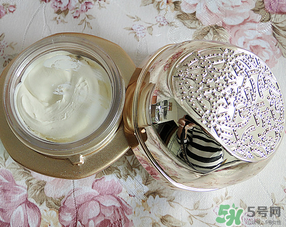 花川秀素顏霜怎么用？花川秀素顏霜使用步驟