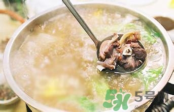 狗肉可以和白蘿卜一起吃嗎?一起吃好嗎 狗肉可以和白蘿卜一起吃嗎?一起吃好嗎