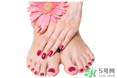 腳氣會(huì)傳染嗎?腳氣可以傳染到手上嗎? 腳氣會(huì)傳染嗎?腳氣可以傳染到手上嗎?