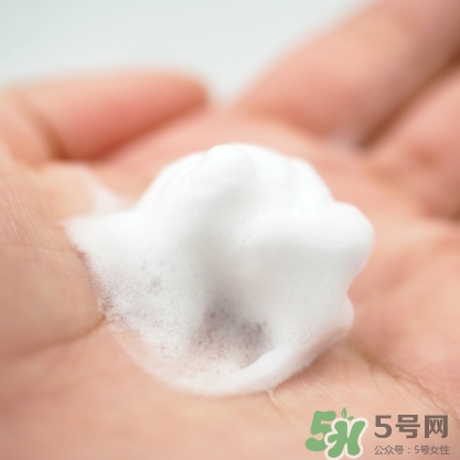 洗顏專科洗面奶怎么樣？洗顏專科洗面奶可以卸妝嗎？