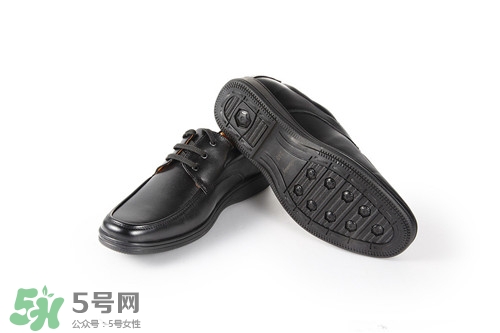 香蕉皮可以擦皮鞋嗎?擦皮鞋有什么好處 香蕉皮可以擦皮鞋嗎?擦皮鞋有什么好處