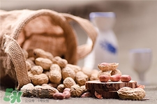 花生衣怎么吃補(bǔ)血小板?花生皮的功效與作用 花生衣怎么吃補(bǔ)血小板?花生皮的功效與作用