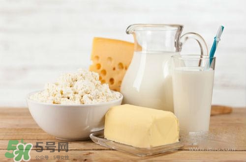 長痘痘補充什么維生素？長痘痘補充維生素b嗎？