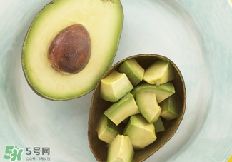 切開的牛油果怎么保存？牛油果切開后能放多長時(shí)間？