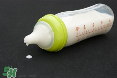 沖奶粉有泡沫怎么回事?沖牛奶有泡沫是好是壞? 沖奶粉有泡沫怎么回事?沖牛奶有泡沫是好是壞?