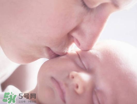 乳腺增生可以喂奶嗎?乳腺增生喂奶后會好嗎? 乳腺增生可以喂奶嗎?乳腺增生喂奶后會好嗎?