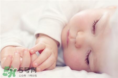 鵝口瘡是上火嗎?鵝口瘡是怎么引起的? 鵝口瘡是上火嗎?鵝口瘡是怎么引起的?