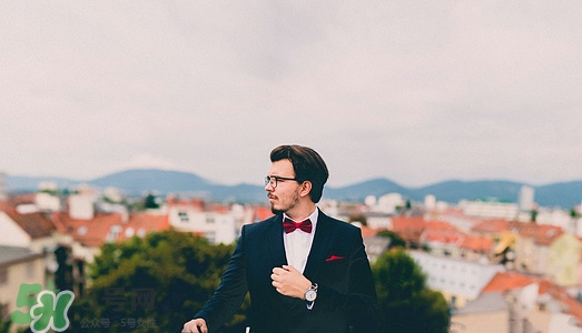 矮個子穿西裝好看嗎?矮個子穿西裝應(yīng)該注意的5點(diǎn)